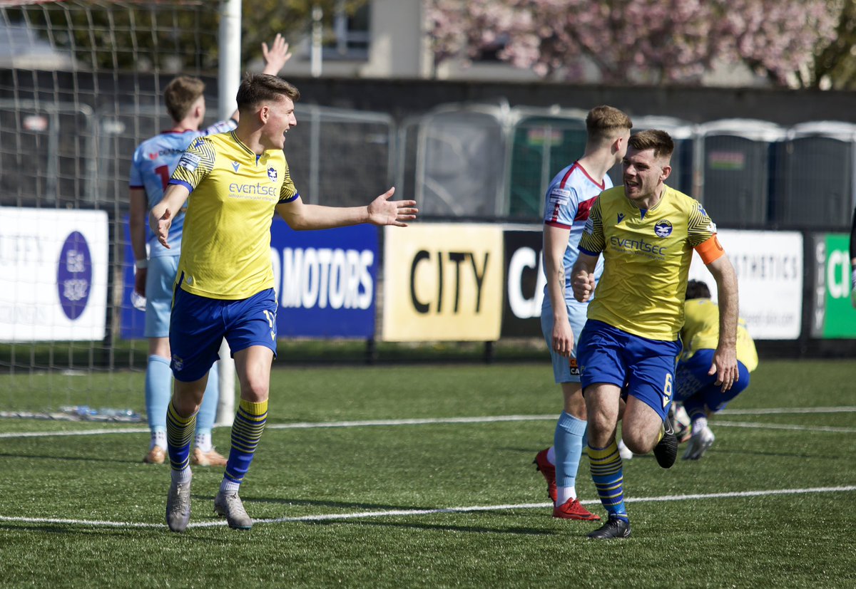 ChrisBeverland's tweet photo. A draw between @bangorfc and @Institute_FC in the @OfficialNIFL https://t.co/Ezsj8Vql6l