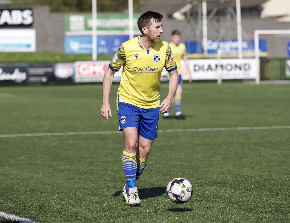 ChrisBeverland's tweet photo. A draw between @bangorfc and @Institute_FC in the @OfficialNIFL https://t.co/Ezsj8Vql6l