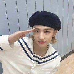 8sooji's tweet photo. the whole "theres a ferret pic for any photo of hyunjin" thing is crazy when you notice its so true https://t.co/YfHWPLZSdT