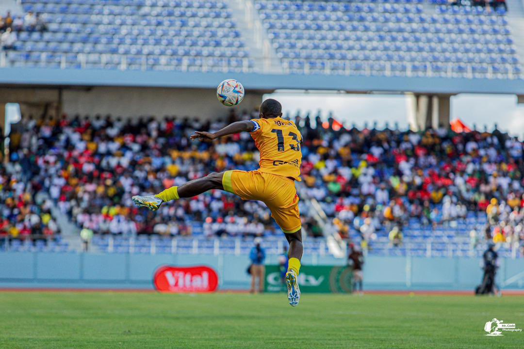 Ngwenyagodfrey1's tweet photo. 👀🔛⚽️
We keep fighting till the end
#NeverGiveUp
#ToGoBeTheGlory https://t.co/jBHQWfYf4n