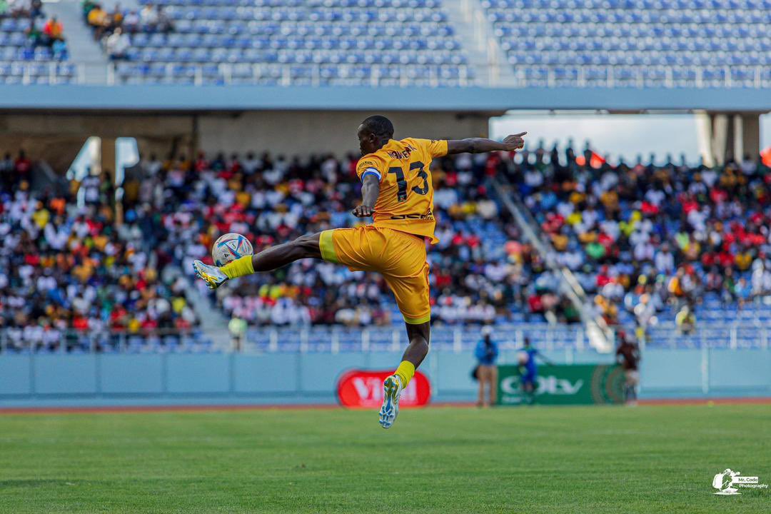 Ngwenyagodfrey1's tweet photo. 👀🔛⚽️
We keep fighting till the end
#NeverGiveUp
#ToGoBeTheGlory https://t.co/jBHQWfYf4n