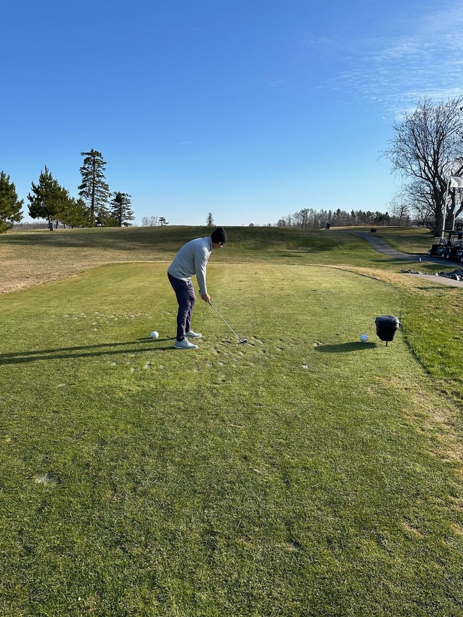 28CJohnson's tweet photo. #picaday9 round 1 #clubGMguy https://t.co/3yCYCuCLYC