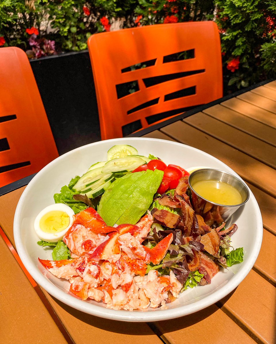 Savor the taste of luxury with our Lobster BLT Salad! Fresh Maine lobster meets classic BLT flavors for a delightful twist. 🥗🦞 #mainelobster #delivery #supportlocalbusiness #visitalx #seafood #patiodining #fishmarket #ubereats #nomnom #grubhub