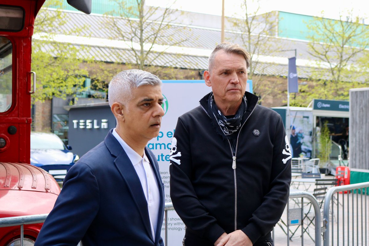 Was in London yesterday, at the fabulous @EarthfestWorld - in conversation with (super) @SadiqKhan. Hosted by @AvaSantina (of @PoliticsJOE_UK fame). Met loads of great people, had some fab conversations, learned some stuff and left filled with hope.