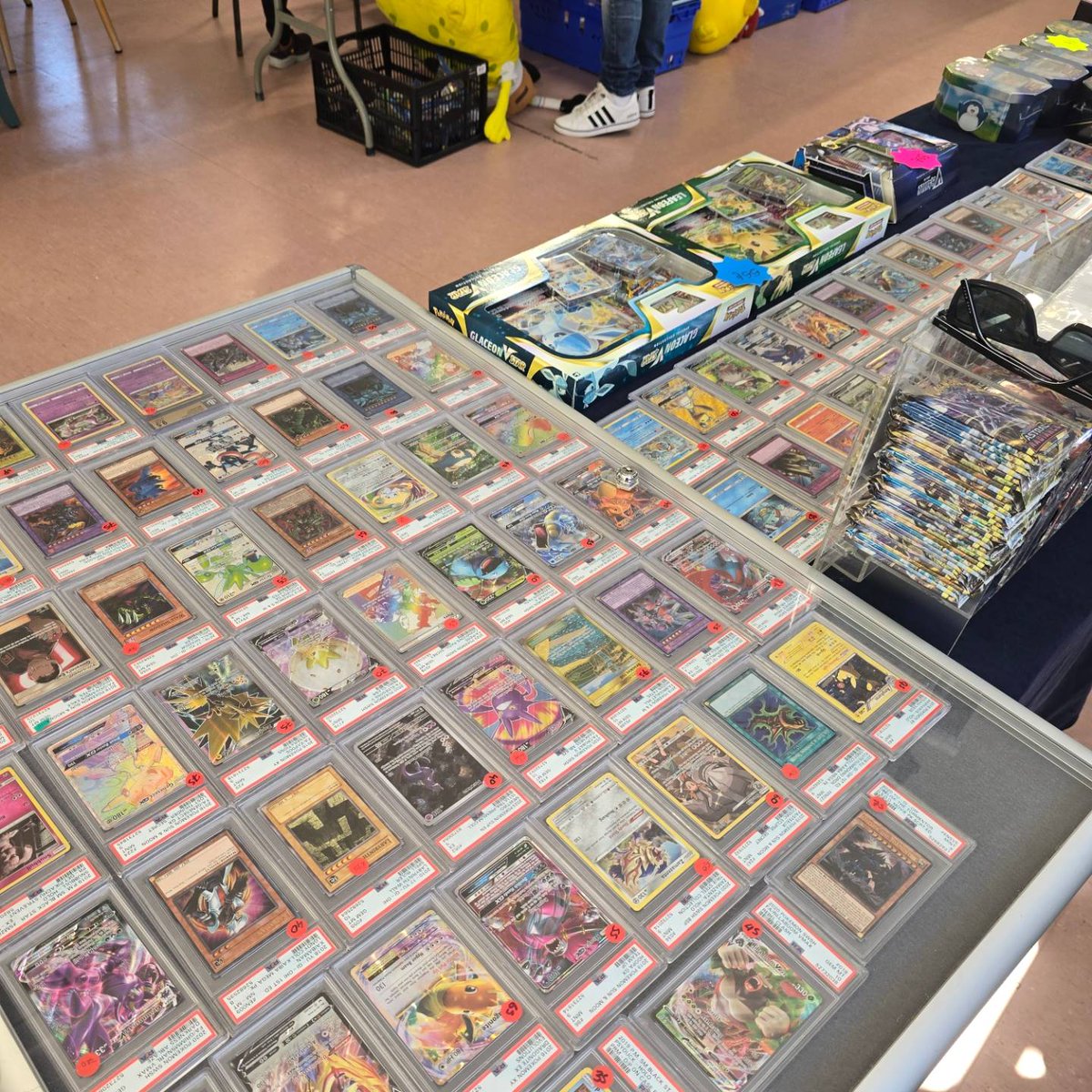 completecollec6's tweet photo. Mini con kells was super
Great day for trading 

#PokemonGO 
#Ireland #RANDOM #pokemontcg #cosplay https://t.co/jWOIVP8Php
