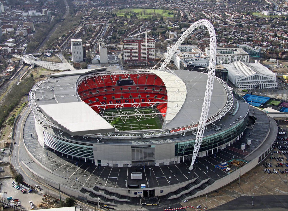 Manchester United have won 13 of their past 15 meetings with Coventry. United are playing in their 32nd FA Cup semi-final, two more than any other side. Coventry are playing in just their second FA Cup semi-final. They beat Leeds in 1986-87 on their way to winning the trophy.