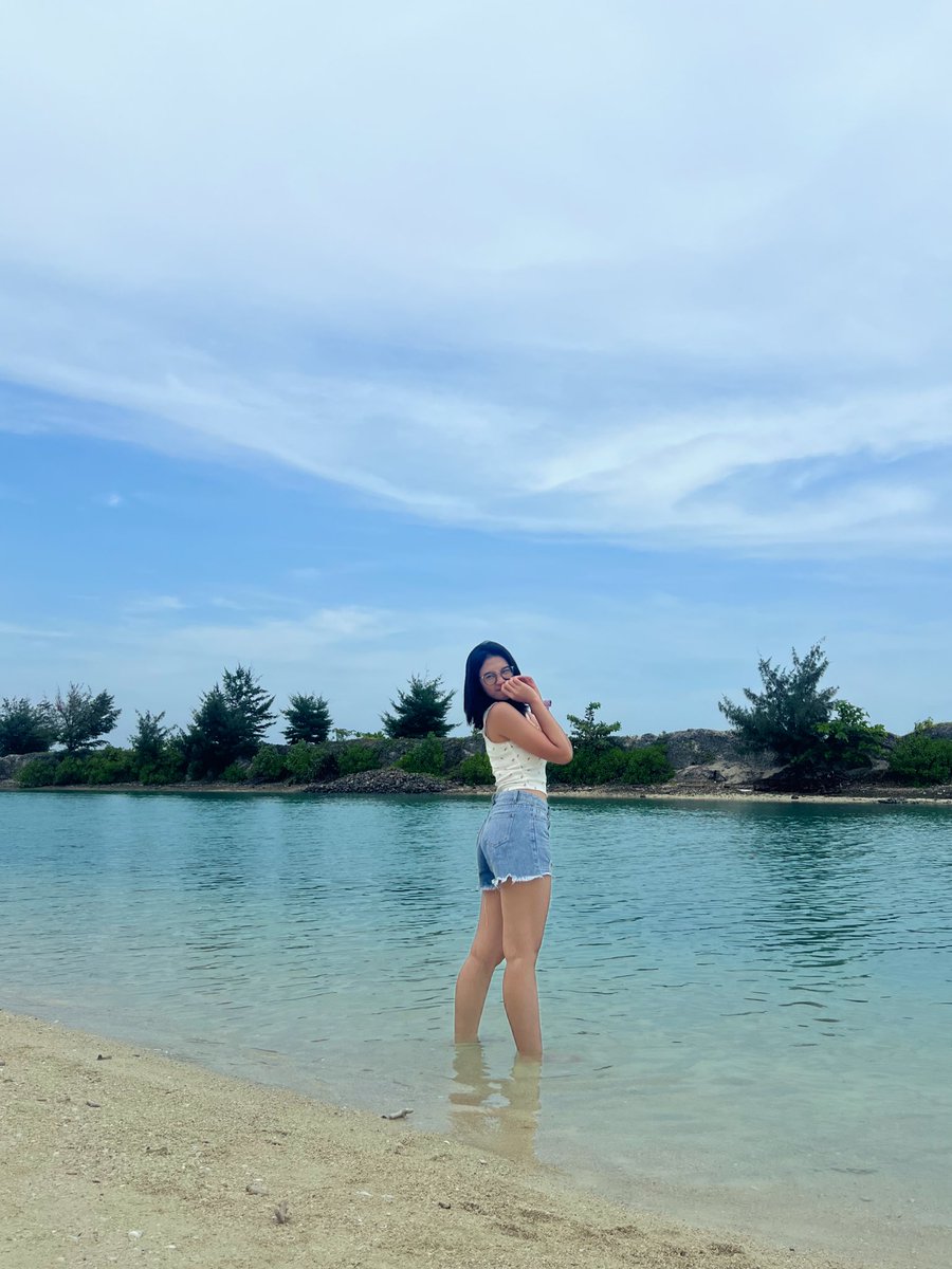 gizmozaplenty's tweet photo. The emo hubby 🏴‍☠️🗝️♟️🖤
The just-happy girl ✨💖🦋⛱️

#ATSD #AtinySelcaDay #ATEEZ #에이티즈 #SEONGHWA #punyanyahwa @ATEEZofficial https://t.co/FiRI4bCfyv