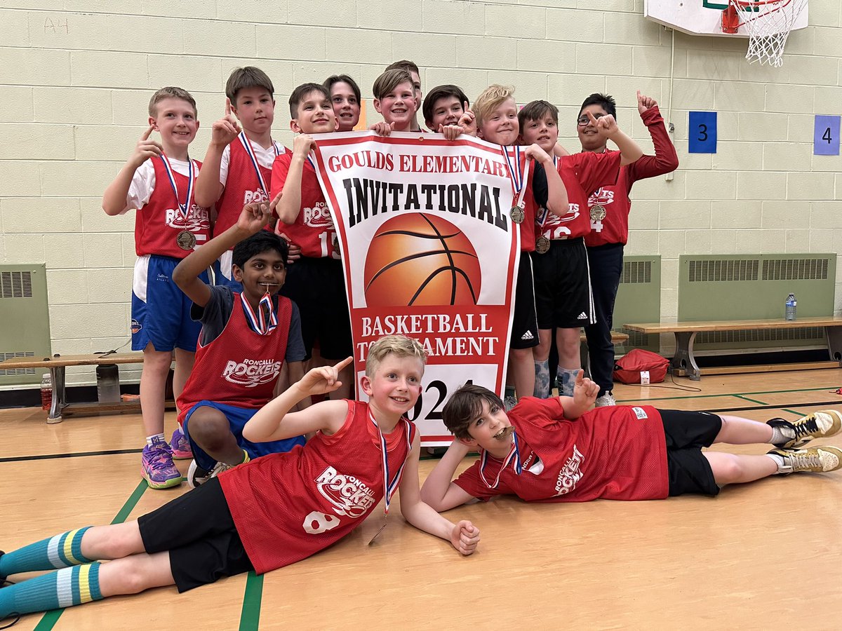 meldgordon's tweet photo. Gold for Roncalli at the Grade 5 Boys Goulds Invitational! Way to go Rockets! 🚀🏀🥇@RoncalliSchool @PMartin_PE https://t.co/H057WryLgU