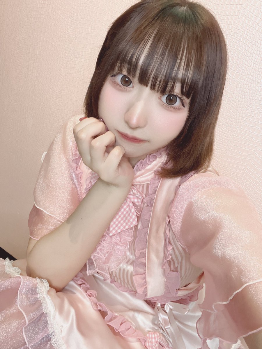 miru_funfare's tweet photo. おきゅおわ！

1人コンカフェ初お兄さん！
みるも乾杯ありがと♡♡
二日酔いなのに飲みべたかすぎ💦
向かい酒で二日酔い治りますように🙏 https://t.co/9PACsrb7Ej