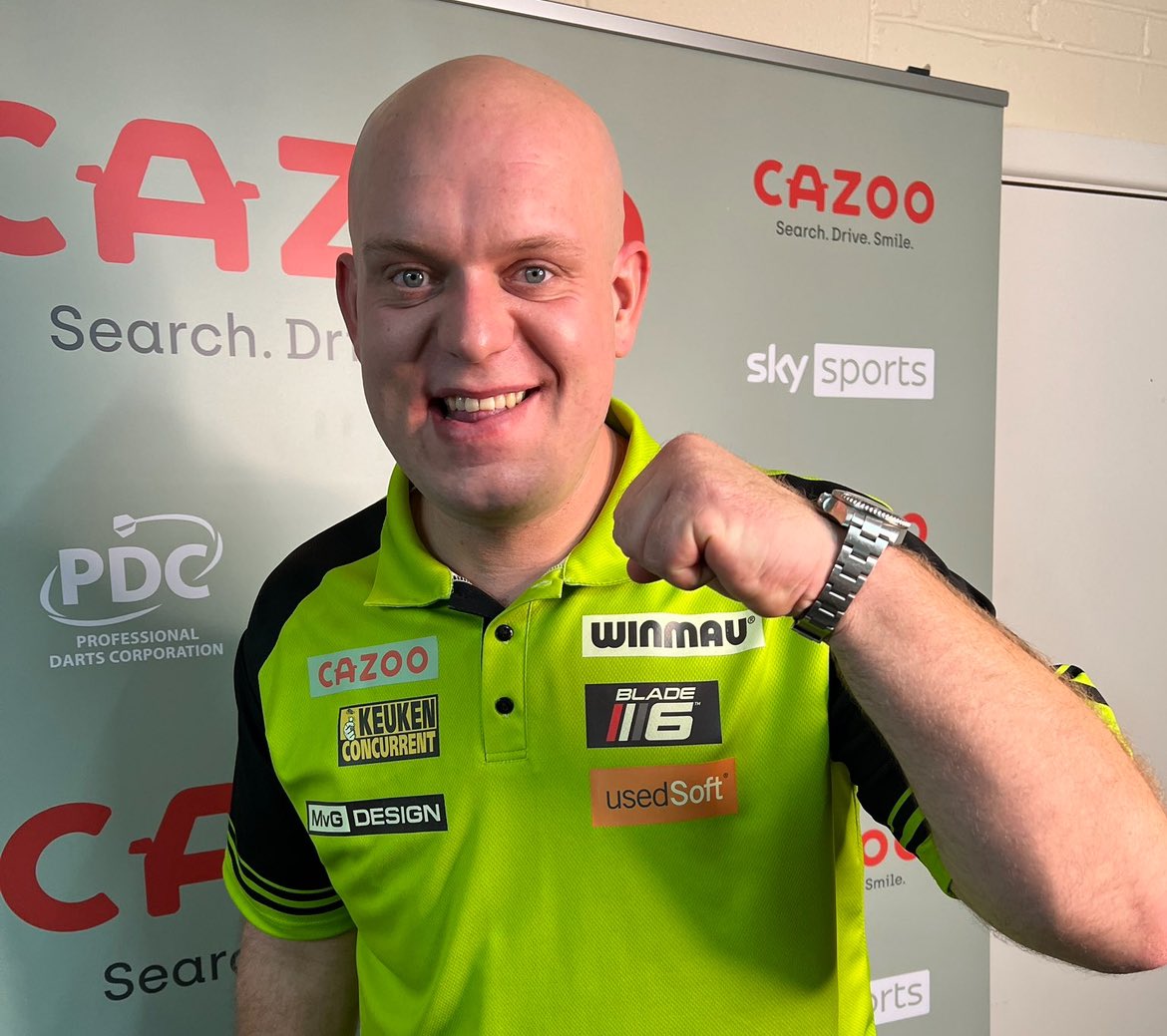 𝗠𝗩𝗚 𝗜𝗡𝗧𝗢 𝗧𝗛𝗘 𝗤𝗨𝗔𝗥𝗧𝗘𝗥𝗙𝗜𝗡𝗔𝗟𝗦 🎯🔥🟢

Michael van Gerwen beats Jonny Clayton 6-4 to reach the quarterfinal in Germany 🌟

#darts #LoveTheDarts