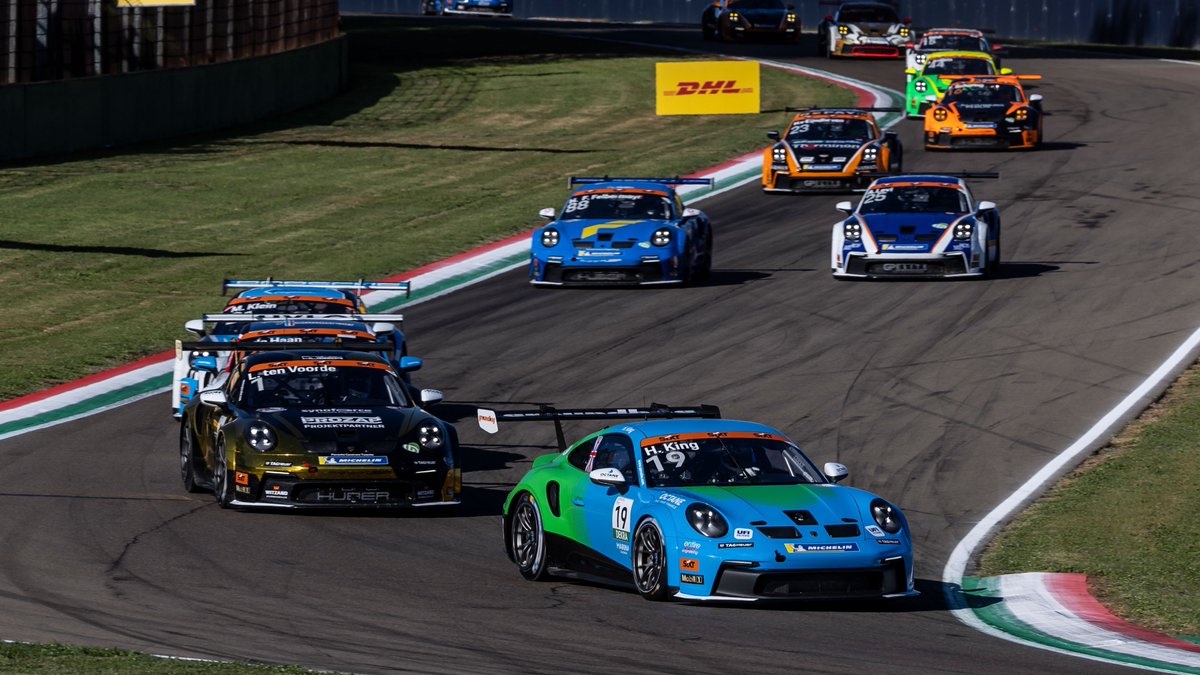 Double victory for @HarryKingRacing at the season opener of the Porsche Sixt @CarreraCupDE: Following Saturday’s race, the Briton from the Allied-Racing team also won the second race on Sunday at the Formula 1 circuit @AutodromoImola. The race at a glance: porsche.click/49L8emn