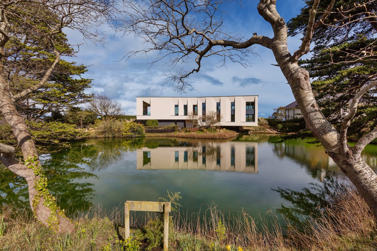 Christie’s Real Estate tweet media