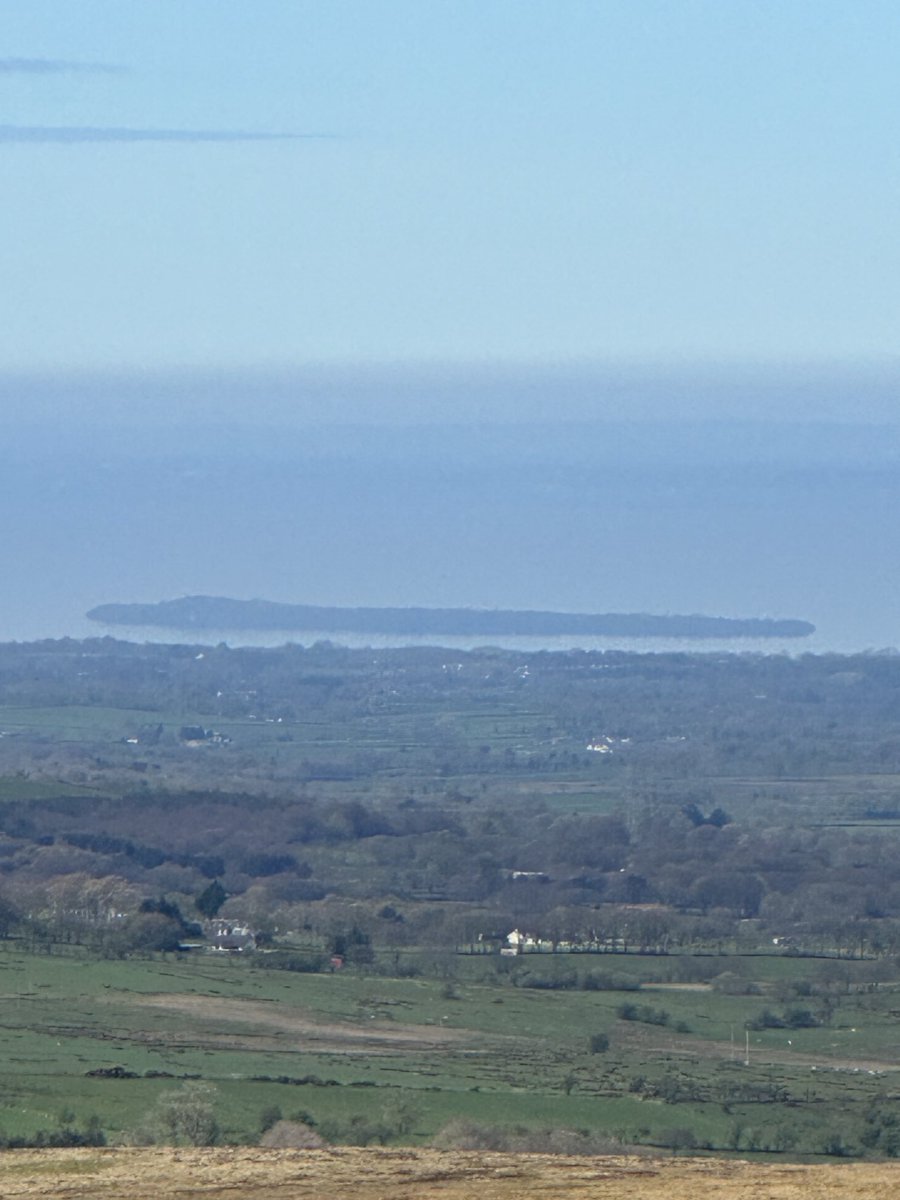 Rams Island from Divis. Morning haze.
#loughneagh
#ridgetrail