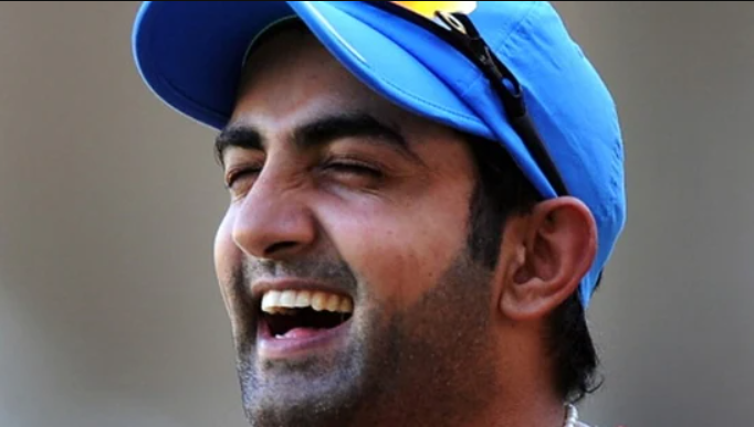 yashagarwal685's tweet photo. #Gambhir while tweeting this:
#GautamGambhir #ViratKohli #noball #RCBvsKKR #OnlyRCB #JayShah #Starc #KarnSharma #Bangalore #Siraj #Ferguson #Rajasthan #FafDuPlessis #Patidar #Russell #ShubmanGill #KKRvsRCB #EdenGardens #IPLonJioCinema #BCCI #iyer https://t.co/OYvnybJS9w