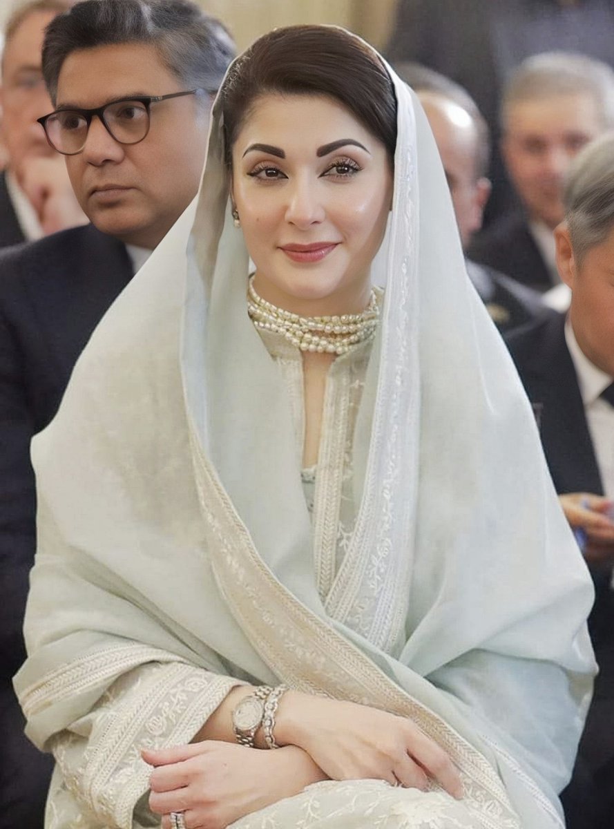 الحمدللہ مریم نواز صاحبہ کو کریڈٹ جاتا ہے کہ آج ان کی ایک ماہ کی زبردست کارکردگی کی بدولت ہم پنجاب میں ضمنی انتخابات میں زبردست کامیابی حاصل کر رہے ہیں۔۔