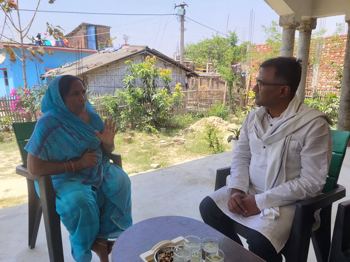 BikashKumar's tweet image. बेनीपट्टी प्रखंड में मोहमद पुर गांव के वार्ड सदस्य अंजु देवी और राम उदय राम जी मुलाकात किया।
#bikashkumar
#bikashkumarmadhubani
#madhubanikebikash
#bikashkilahar
#madhubani