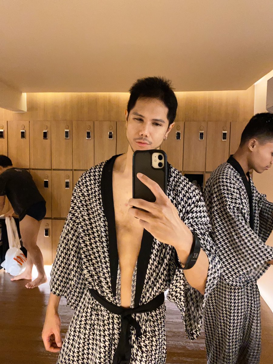 dantarkachi's tweet photo. กลับบ้านตัวเบาเลยแม่งน่ำหมดตัว😂😂😂 https://t.co/yrgLfEzv7h