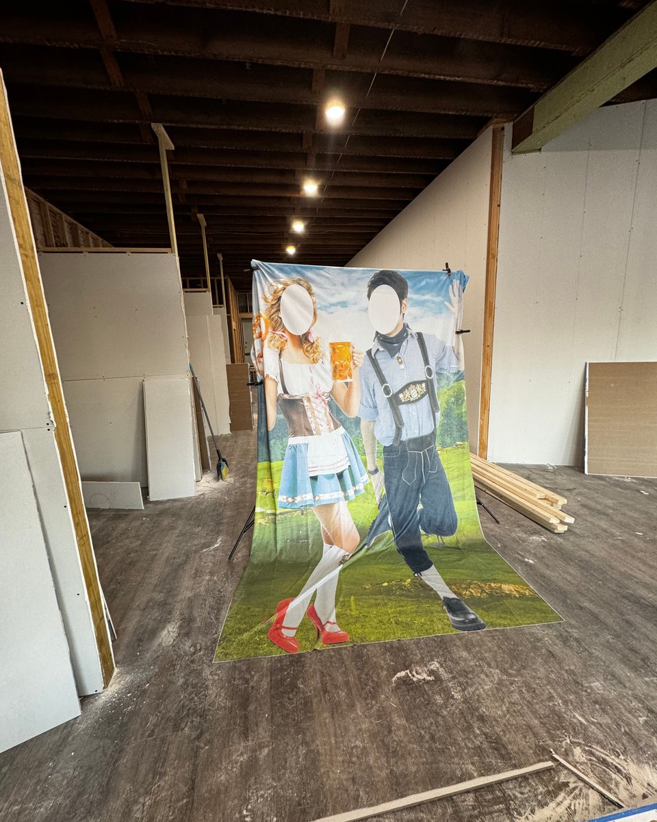 FemaleRancher's tweet image. Prepping for the ultimate hilltop bash! 🎉 Getting my new building ready for Wurst Tag, with thrilling props and photo stations lined up for the event. Can&apos;t wait to unveil more as the building takes shape! 📸💼#EntrepreneurLife #BuildingProgress #PartyPrep #NebraskaFun #Midwest