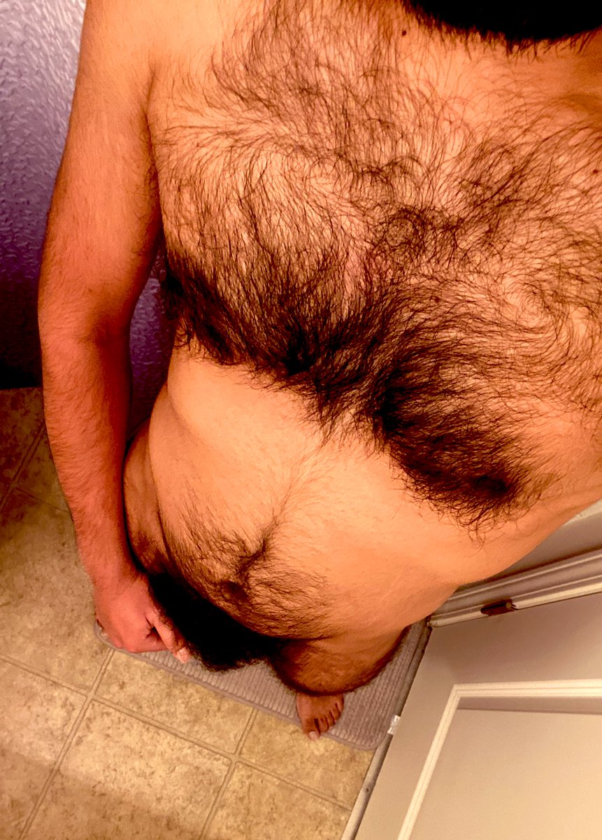 UTnewBie's tweet photo. Who loves hairy men?!
.
.
#hairy #hairymen #fluffball #nudes #bislut #slcslut #exhibitionist #bathroomnudes https://t.co/kjJnPfXben