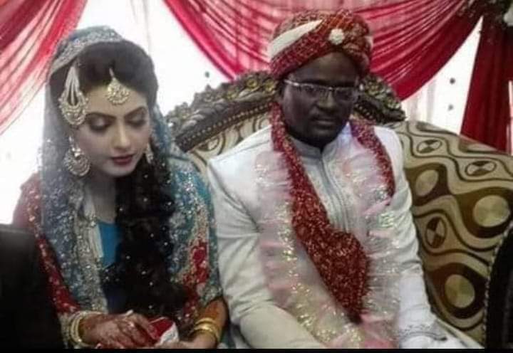 😆😆پہلے ہم سنتے تھے کے صبر  کا پھل میٹھا  ہوتا ھے😆😆 
😆😆اب یہ معلوم ھو رھا ھے کے پھل   میٹھا  ھونے کے بعد کیڑا  بی گھا جاتا ھے😱😱