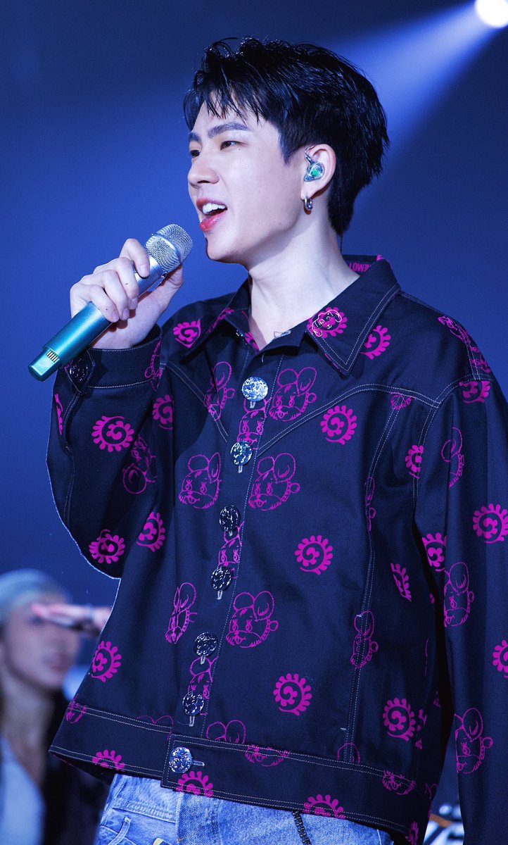 Iam2_dot_'s tweet photo. ૮ ･ ﻌ･ა
20.04.24

PAPII 💚💚

#BABII247Concert
#OffGun #ออฟกัน
@off_tumcial 
#OffJumpol #ออฟจุมพล
#KKXPAPIIJPGs https://t.co/UsFELAcQXh