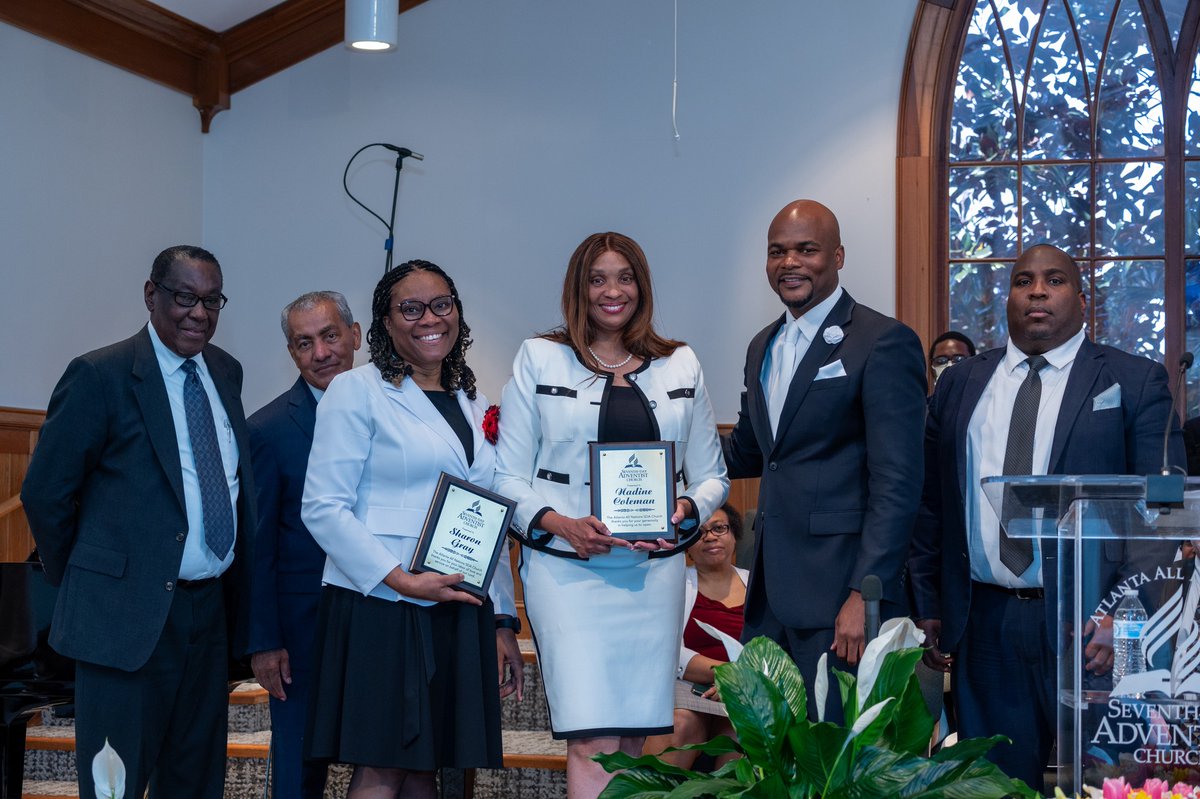 SERVPROPanthers's tweet photo. The Chief Executive Officer of @SERVPROPanthers, Nadine Marsh Coleman, was recognized by All Nations Seventh-Day Adventist Church for the company's community General Cleaning service that was rendered at the church to assist with the opening of its new facility. #WomeninBusiness https://t.co/gTOsw4tjEt