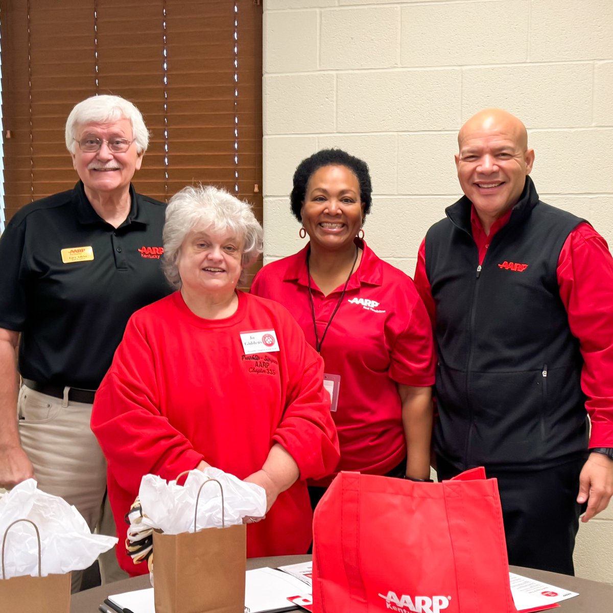 AARPKY's tweet photo. The decades of support by AARP Franklin-Simpson Chapter #335 members has been amazing! The chapter celebrates its 60th anniversary in September 2024! Gary Adkins our volunteer state president and @TroyJBroussard state director shared a leadership update on #AARPKY priorities. https://t.co/RU7JWxOp8A