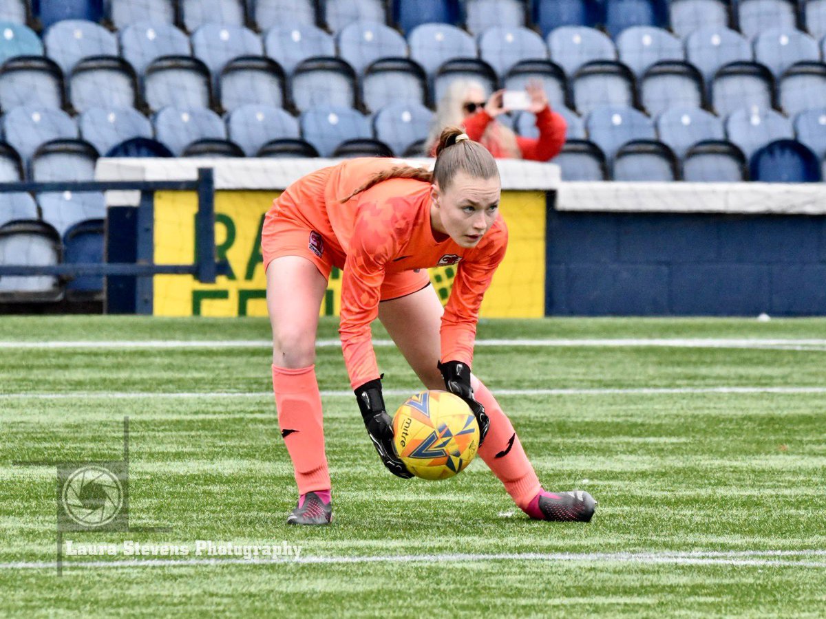 LauraStevensPh1's tweet photo. A wee trip to Stark’s Park this morning for the Cup game between @RaithColtsGirls 18s and @SpartansGirls 18s Harrison ⚽️ 📸 https://t.co/V0XXbOFG2l