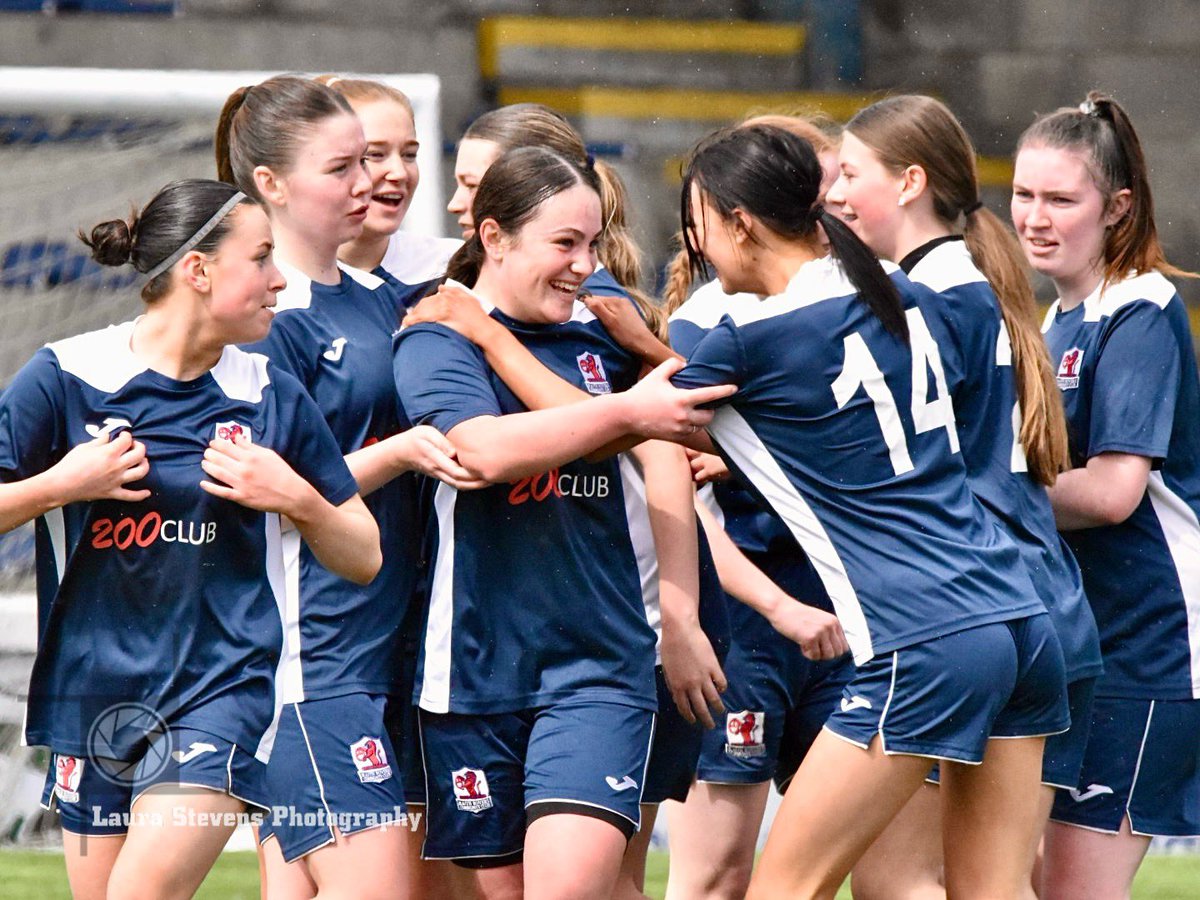 LauraStevensPh1's tweet photo. A wee trip to Stark’s Park this morning for the Cup game between @RaithColtsGirls 18s and @SpartansGirls 18s Harrison ⚽️ 📸 https://t.co/V0XXbOFG2l