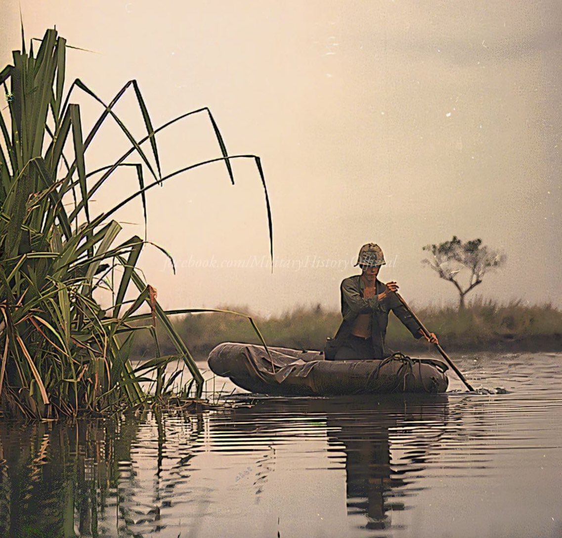 Private First Class David Sletten, medic, Company B, 1st Battalion, 27th Infantry, 25th Infantry Division, paddles a three-man assault boat down the canal toward a breaking point during Operation Tong Thang I., May 13, 1968.
JennyLasala.com
#VietnamWar #Military