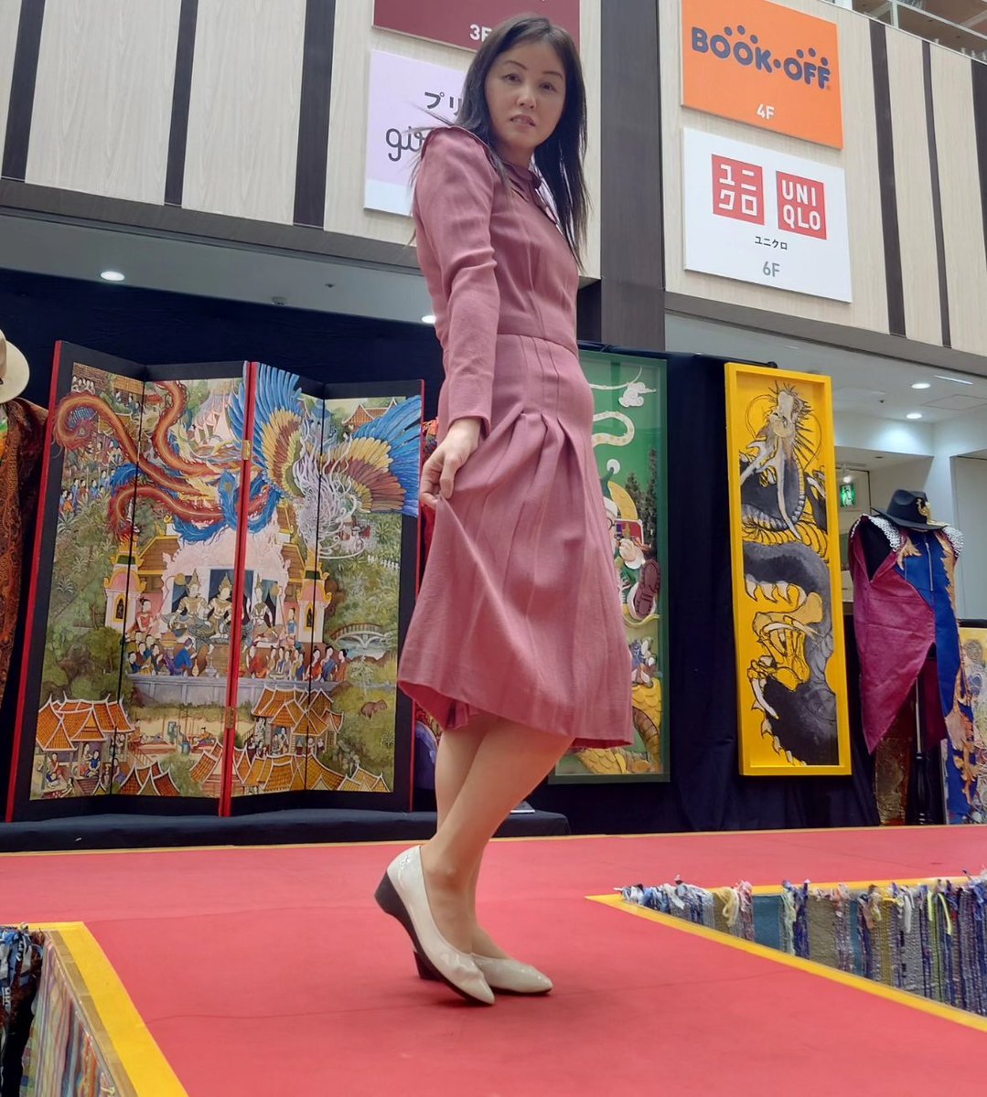 air0057's tweet photo. 『KIMONO DANCE PROJECT』様、『かわさきコレクション』共演のモデルさんと再会。
AKINOさんの衣装着てみたい。
貴重な機会を頂戴した、KATの皆様に感謝。
人格、対応力を磨き、選ばれるモデルになろう。
衣装 #junashida
#くるくるファッションショー
#サステナブルファッションフェス
#KAT_FXC2024 https://t.co/Fu4vmEZZxe
