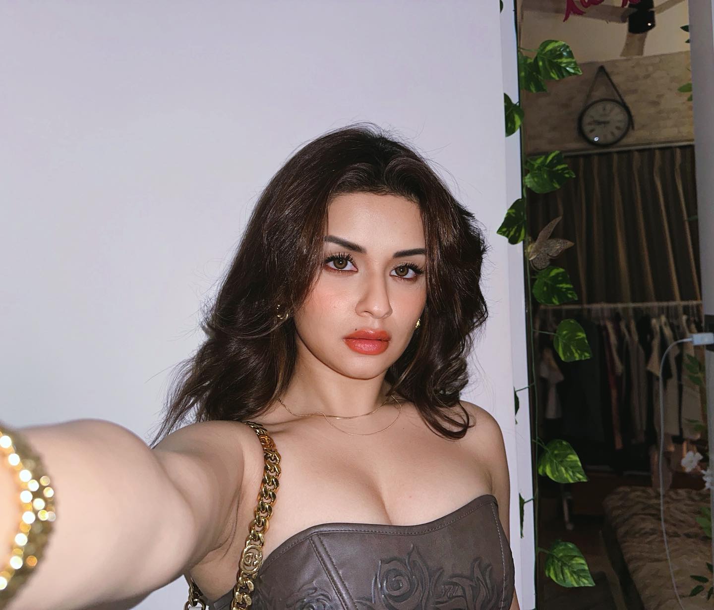 GLslrhhaoAAVQmJ?format=jpg&name=large