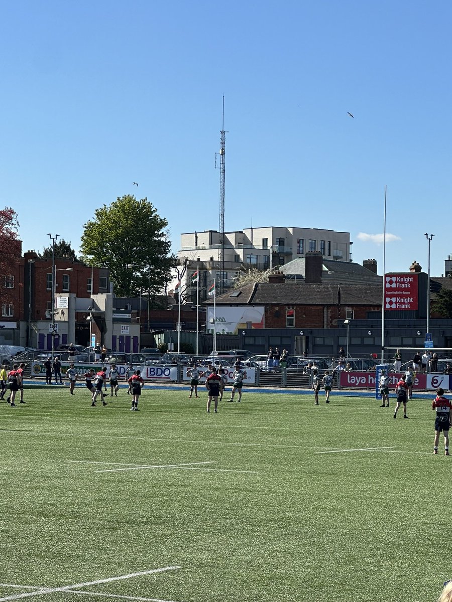 Half time in Donnybrook and the 20s trail @GreystonesRFC by the slenderest of margins 7-6 thanks to two Jonny Cazinni pens second half to come