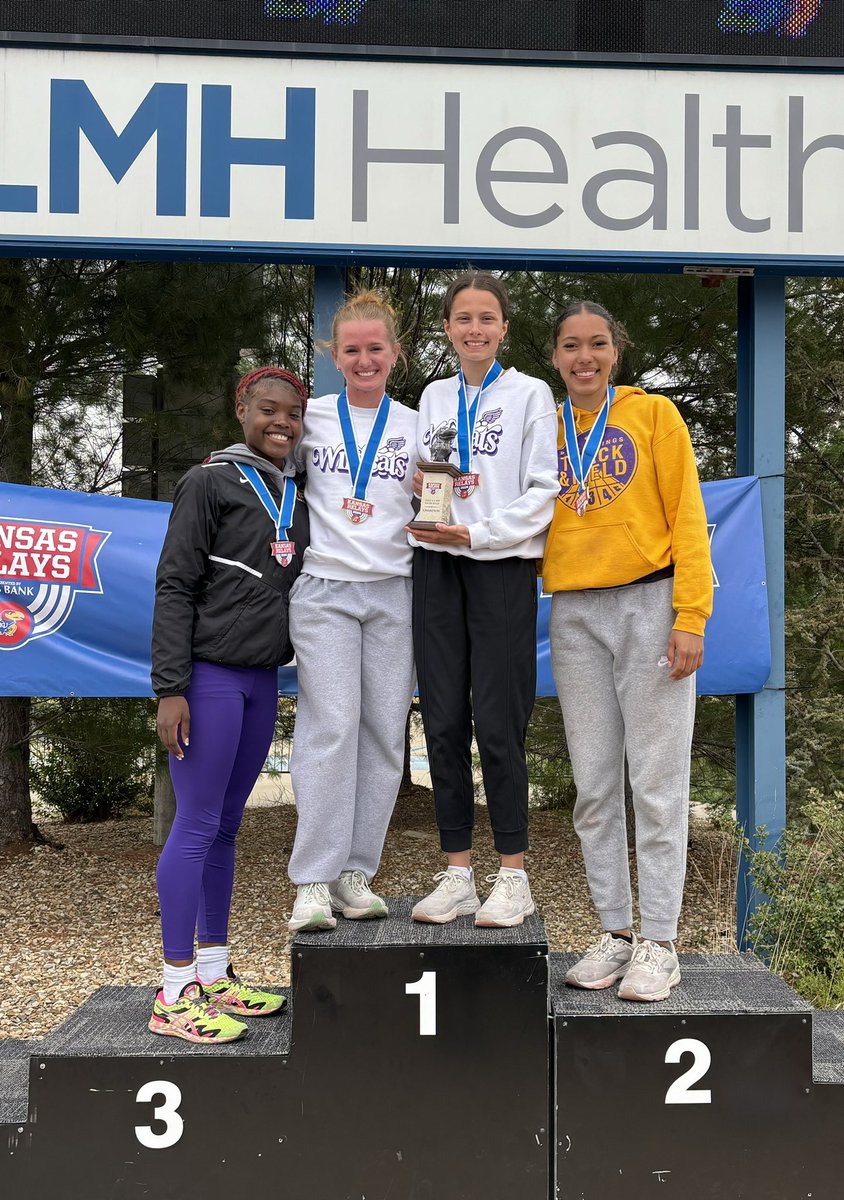 GirlsSprings's tweet photo. And the last race of KU Relays….3:51.10 in the 4x4! Coach Johnson summed it up best, “the girls raced for each other.” I saw it all weekend, but this race was the icing on the cake. Congrats Madison, Paige, Layla &amp; Ariana. 💜💛 https://t.co/8UokW1Moty