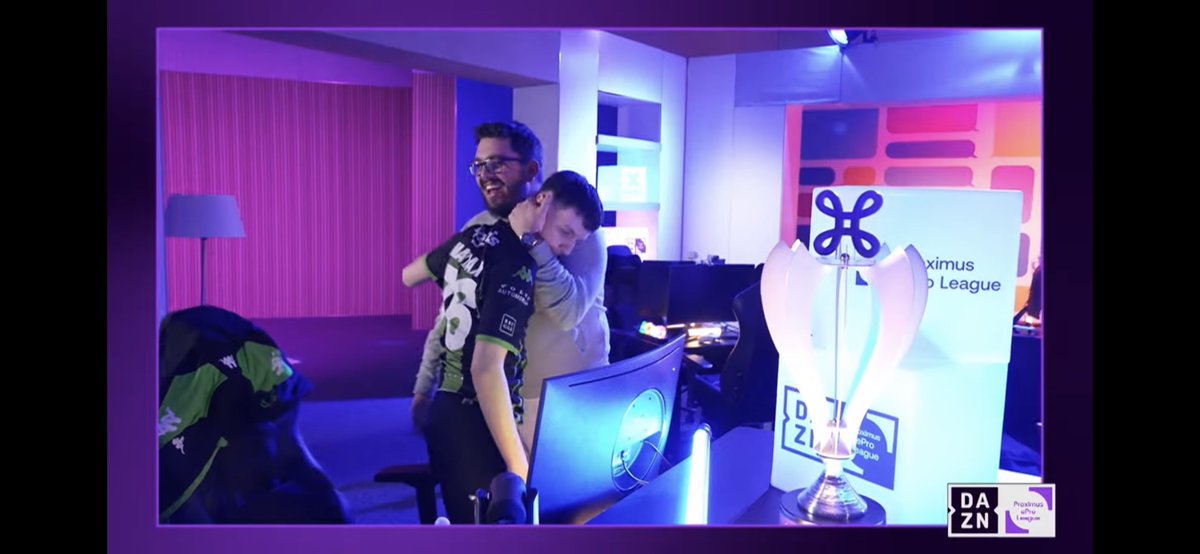 play-offs ! C'est vraiment impressionnant de voir tout le chemin parcouru pour atteindre cette étape. Je suis extrêmement fier de toi, du travail accompli et de la qualité de jeu démontrée. Tu mérites pleinement ta place , concentrons-nous sur le 27 et continuons à donner le