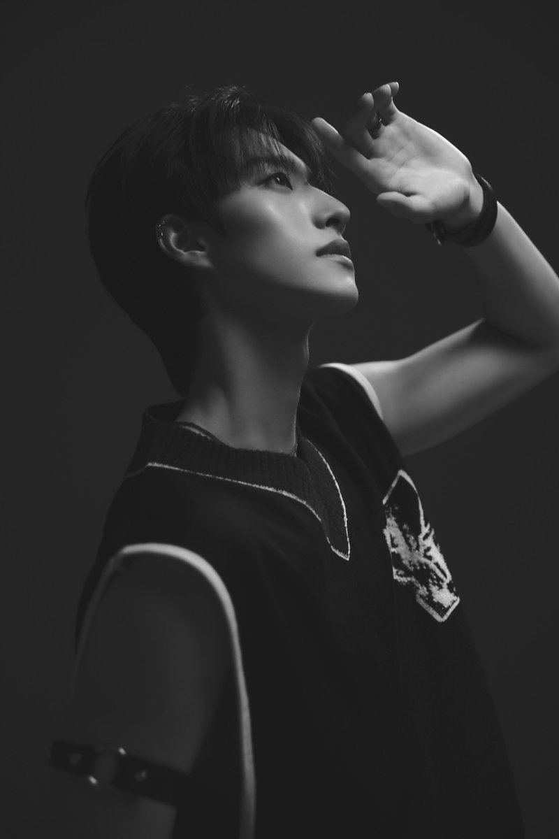 YOUNITE_offcl's tweet photo. YOUNITE 6TH EP 'ANOTHER'
OFFICIAL PHOTO #2 (FLARE Ver.)
현승 (HYUNSEUNG), 시온 (SION)

2024.05.01 6PM (KST) RELEASE

#YOUNITE #유나이트
#현승 #HYUNSEUNG
#시온 #SION
#ANOTHER #GEEKIN #Why_you_GEEKIN
#브랜뉴뮤직 #BRANDNEWMUSIC https://t.co/9blB3KoCG3