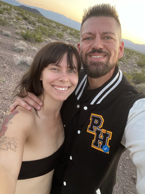 Follow your heart, and subscribe to my channel @Pornhub 🖤🧡 https://t.co/nt1UYjiucC<a href="/tag/jamiestone"class="tags"><span>#jamiestone</span></a><a href="/tag/heartracingride"class="tags"><span>#heartracingride</span></a><a href="/tag/ridemeortheferr"class="tags"><span>#ridemeortheferr</span></a>