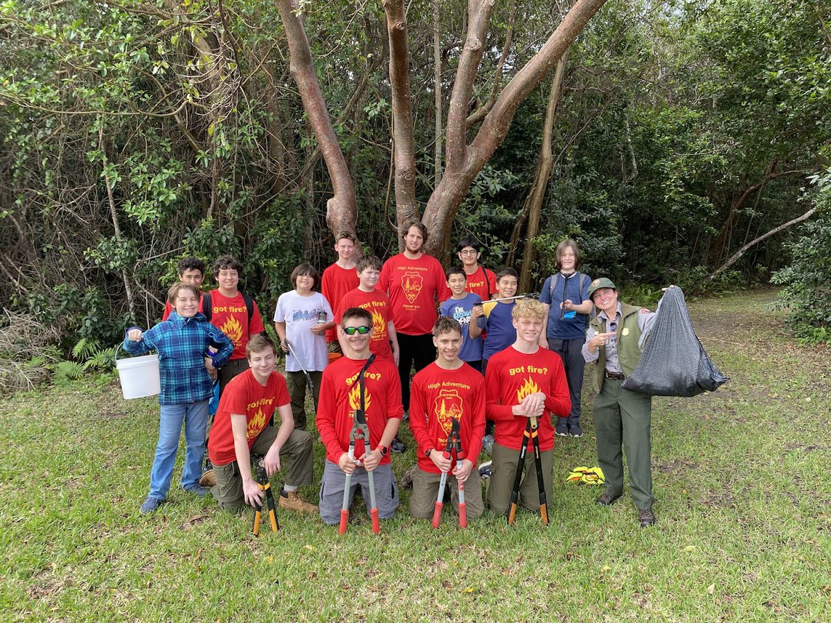 This week, we're honoring the heart and soul of Everglades National Park - our amazing volunteers! 
To all our volunteers, past and present, we extend our deepest gratitude.
Interested in joining our volunteer team, Visit: nps.gov/ever/getinvolv… 

NPS Photo