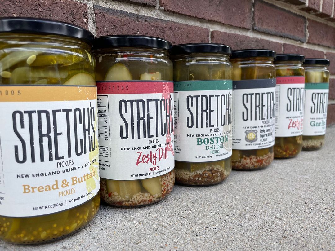 Dive into the savory world of homemade pickles with today's #SundayReads📰, Food Hub Profile: Stretch’s Pickles. Discover the heartwarming tale behind this family-owned business and their passion for crafting the crispiest, most flavorful pickles in town.

zurl.co/Az9c