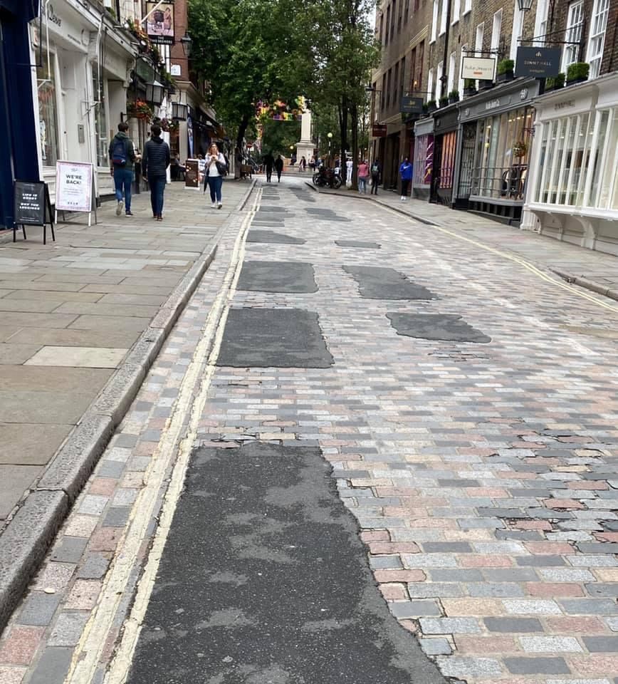 We really don't appreciate the skill of roadmenders, look at this, perfectly blended in, you can't tell where the original road ends and the repairs begin ...
