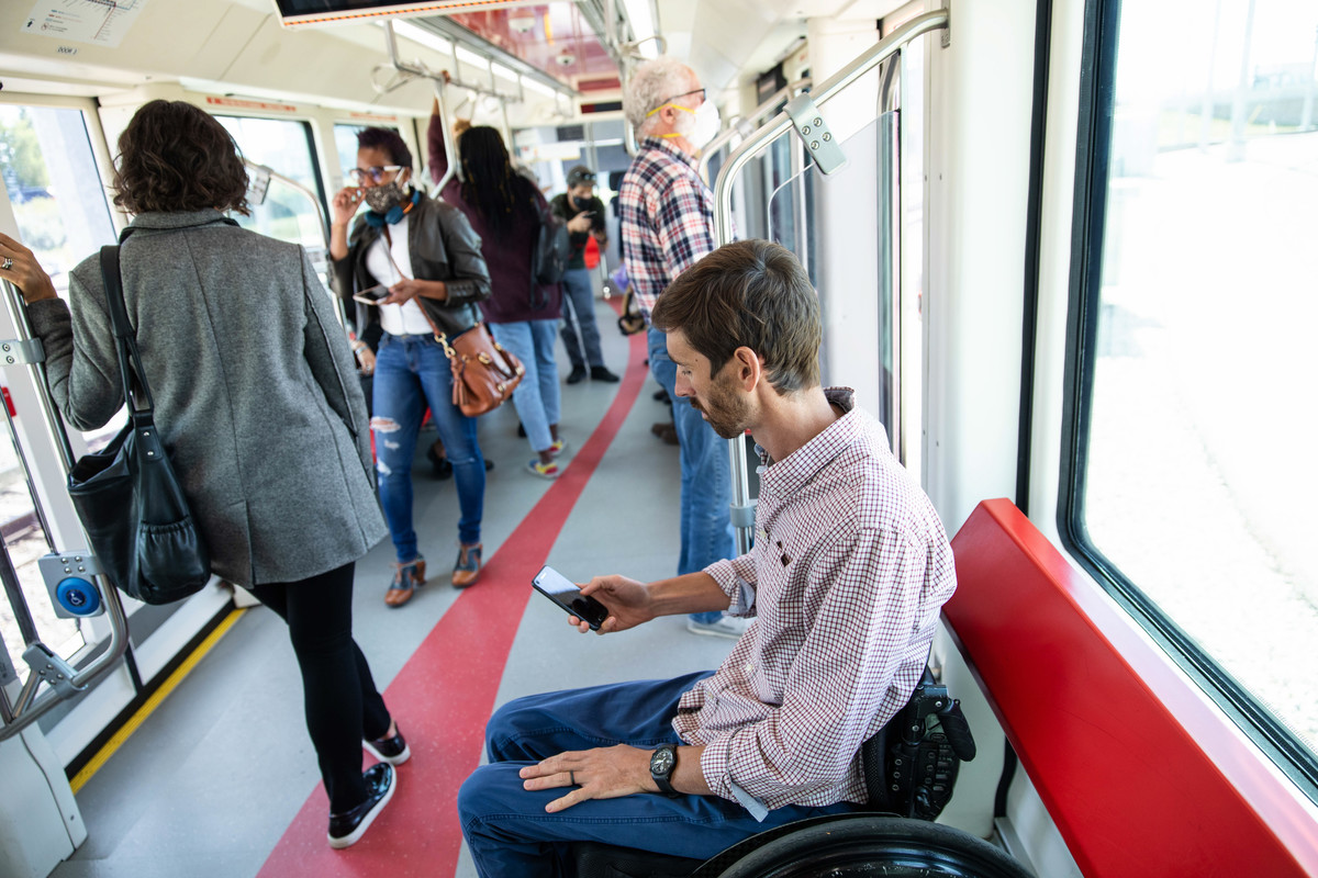 #CTRiders. Want to help us improve your CTrain experience? Let us know what’s on your mind. Take a few minutes and complete our survey. We’ll use the results to track our performance and compare it with other transit services. imperial.eu.qualtrics.com/jfe/form/SV_bB…
