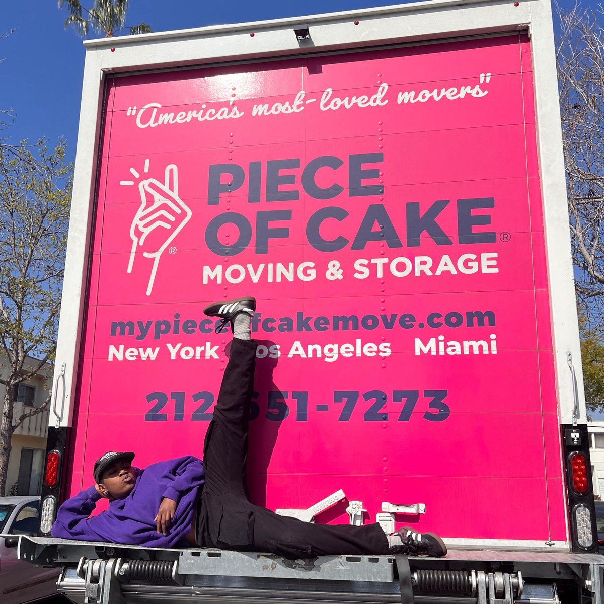 Stress free moving in LA 🌴 with California's most loved mover 🍰 

#customerreview #customertestimonial #moving #movingtips #mypieceofcakemove #whitegloveservice #localmovers #pieceofcakemoving #losangeles #movinglosangeles #movingla #losangeles movers #lamovers