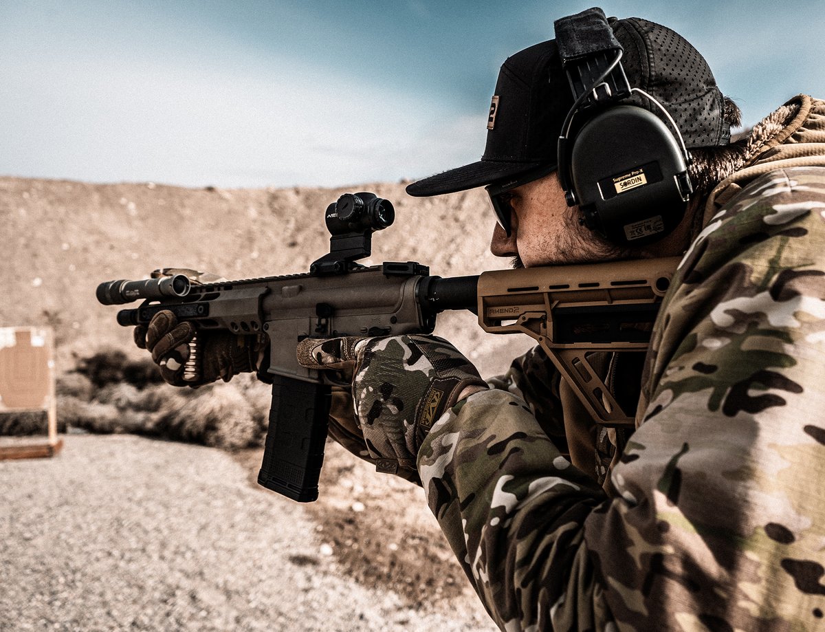 Amend2 Magazines tweet media