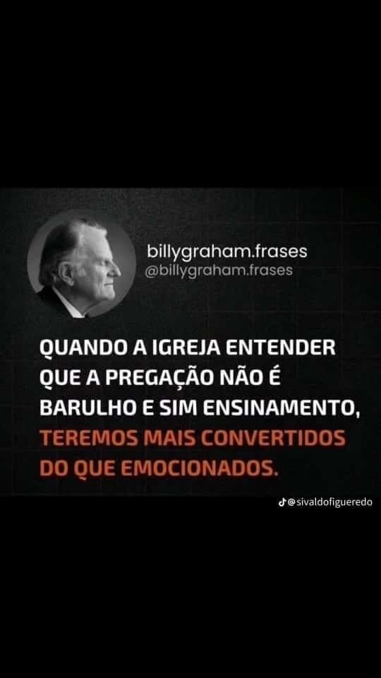 “O salmista olhava para os céus e percebia que pelos espaços vazios se ouvia a pregação sem linguagem e sem fala das estrelas (Salmo 19). Olhava, fechava a boca e escutava” – Rubem Alves. ✝️