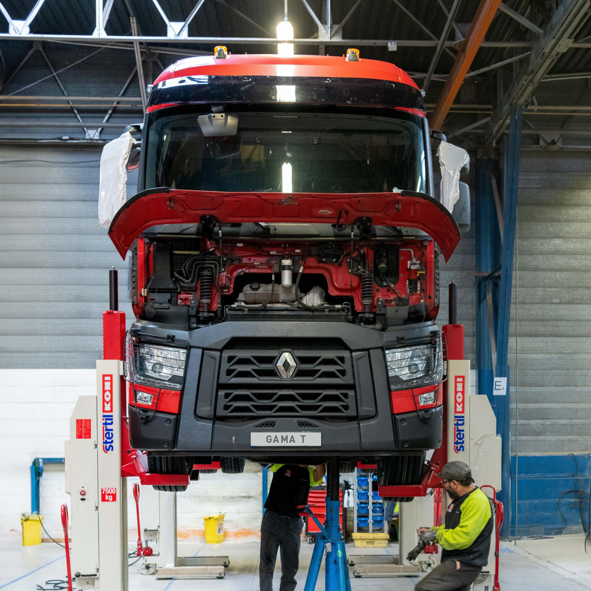 En Renault Trucks nos unimos al Día Mundial de la Creatividad y la Innovación con nuestras soluciones Used Trucks.  Con un Used Trucks By Renault Trucks colaboras con la economía circular y contribuyes a la creación de un futuro más sostenible. 👉 i.mtr.cool/hseshzjmcc