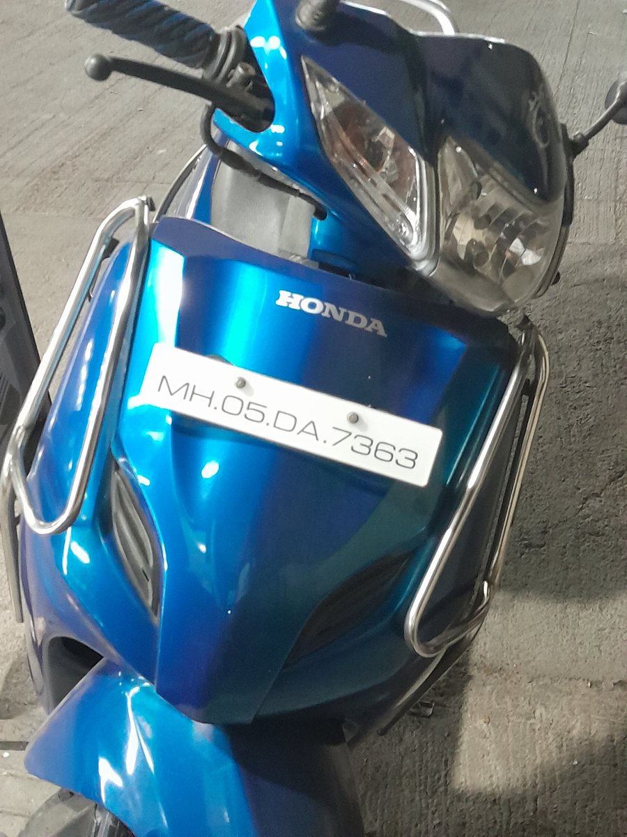 klippdin's tweet photo. @MumbaiPolice activa blocking gate of society...please fine this activa owner..

Ambamata society, agarkar road, near bhaji market, dombivli east

Vehicle no mh 05 DA 7363

Please take action https://t.co/2EdfonpgwS