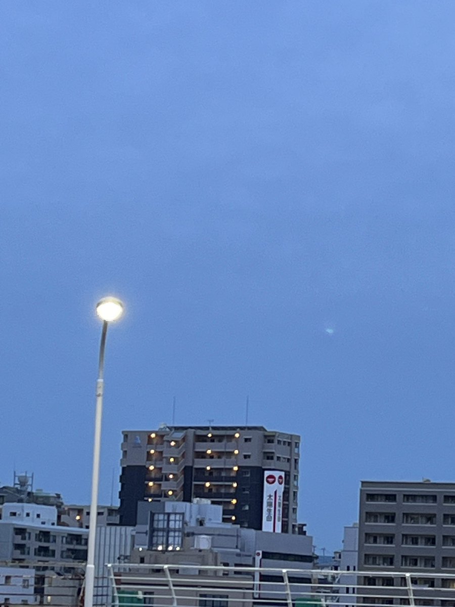 otn___xx's tweet photo. おとなのじじょうってなんですか？ https://t.co/eN0DnuOrpH