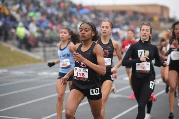 KathrynEvans_1's tweet photo. Last year I didn’t make it past district in the 800 now I am regional champ. My team and I also advanced in the 4x4! So proud of all of my hard work and grateful for everything my coaches have poured into me this season. One more race 🫶🏽 https://t.co/vovGZ98VUS