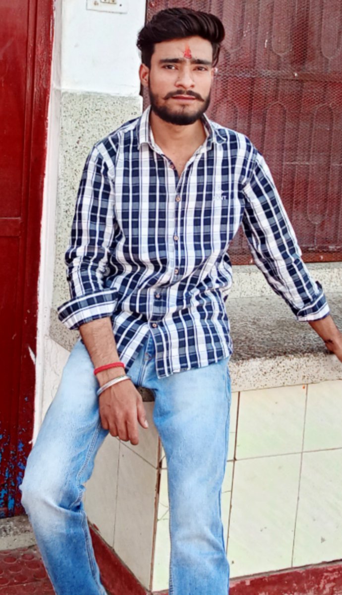 luckyTushar5's tweet image. 👉 We are 👑 Rajput .... 🚩⚔️
    We break 🦴 bones  ..... 💥👊 
         ❌ Not hearts  .......❤️😊
..
..
#foryou #foryoupage #viralpost #jairajputana #jaimaharanapratap #newpost #photoclick #photopost #photolover #mobileclick #looks #fashion #up11wale❤️ #saharanpur #crimecity