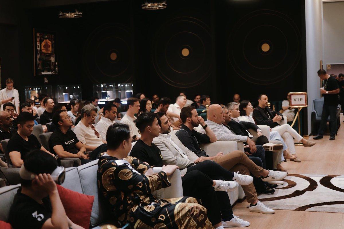 UtilityNet_'s tweet photo. 🥰Congratulations to #UtilityNet, its strategic partner @SoonAppAi , and the organizer @web3_open for their joint success in this event!🎙️🦾🎉🎉🎉 https://t.co/zsfumQObwS